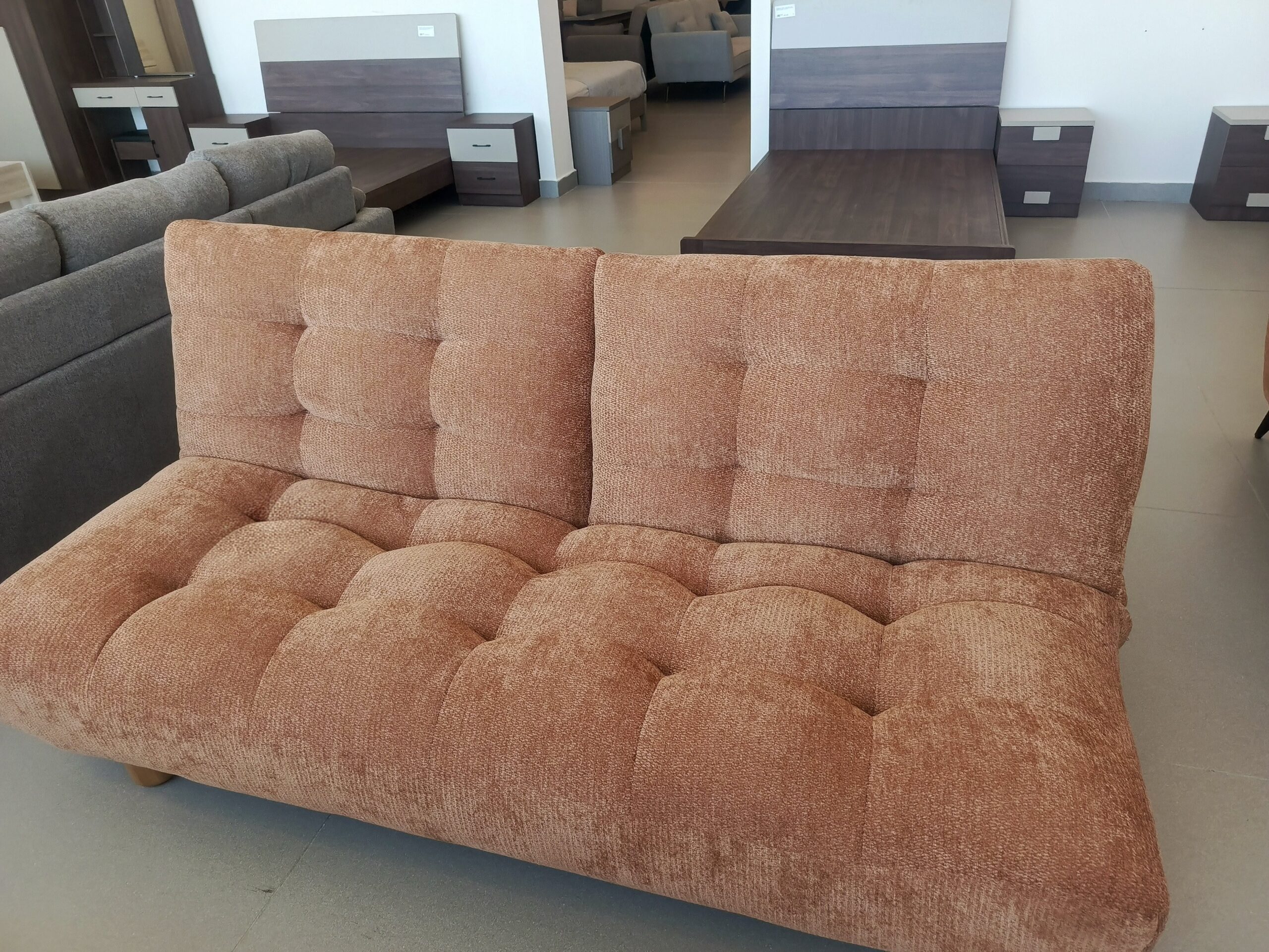 Haufcuts Chair (Convertible)