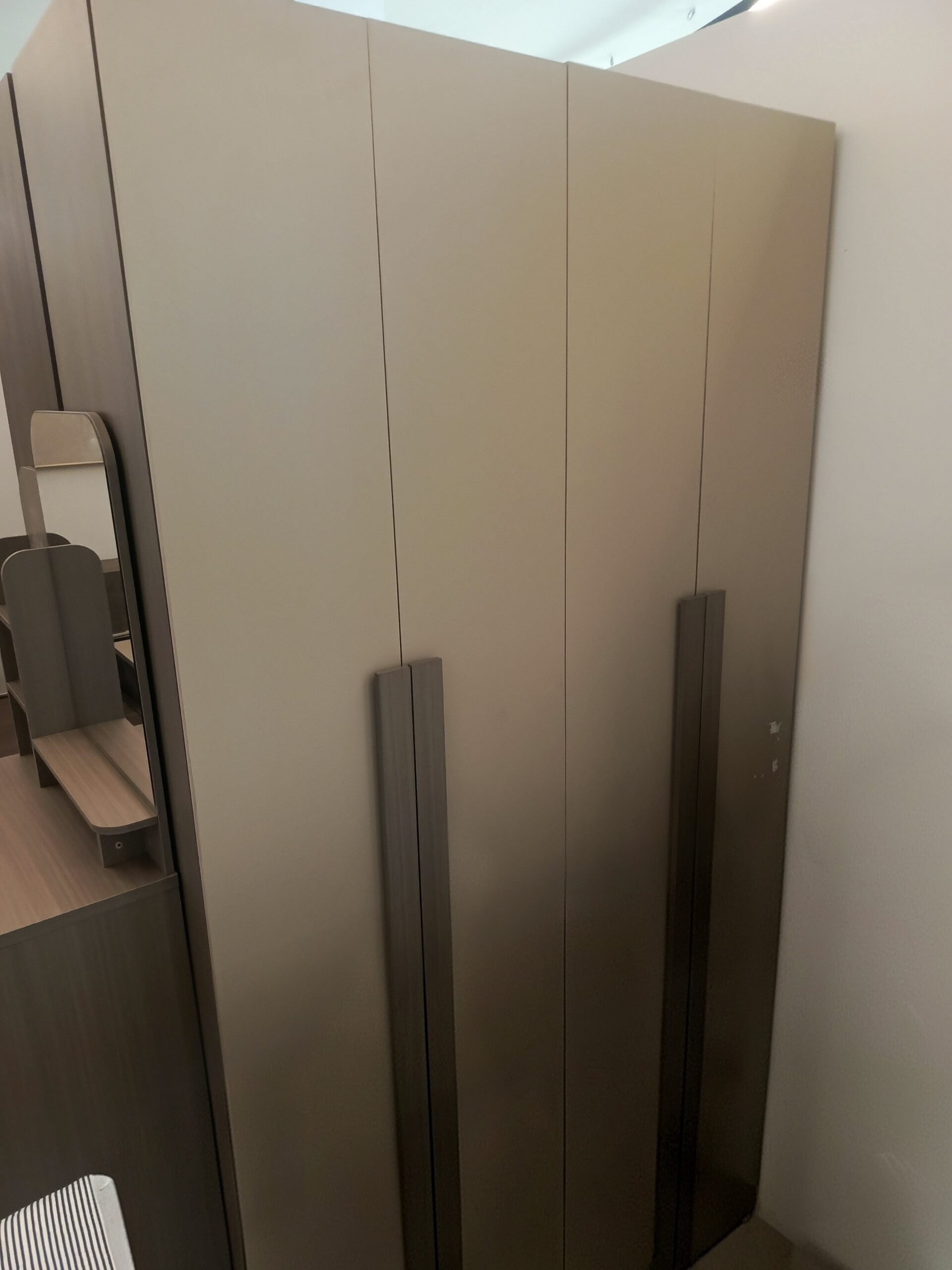 Haufcuts Wardrobe