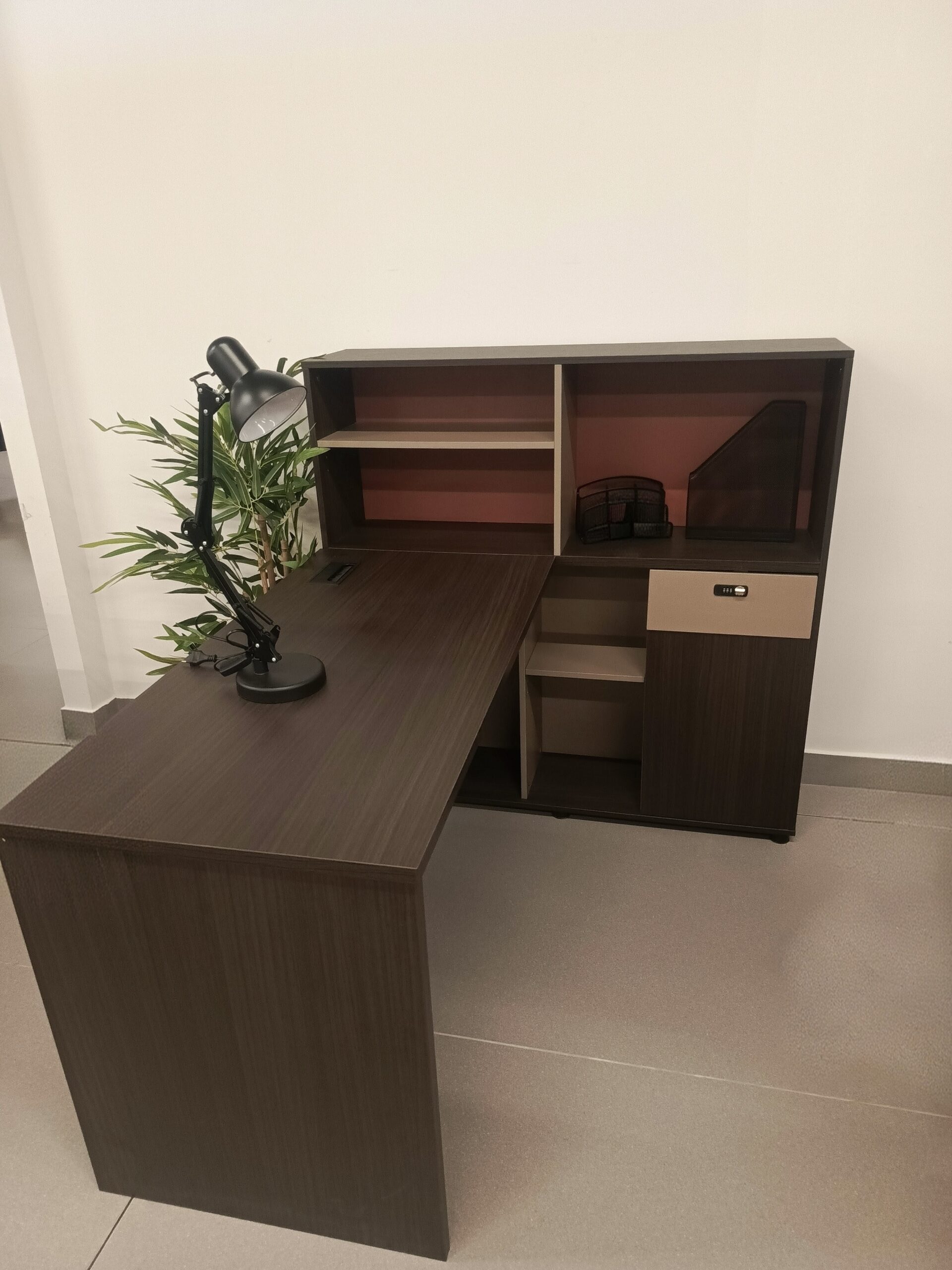 Haufcuts Office Desk